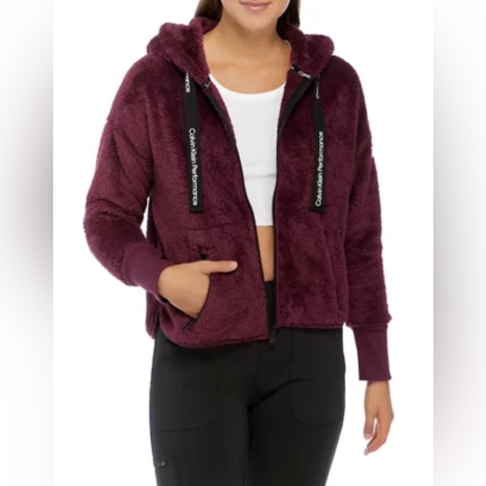 Calvin Klein Performance Sherpa Fleece Zip Front Jacket in Burgundy size M
